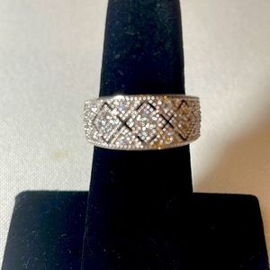 Diamond Shaped Band Ring